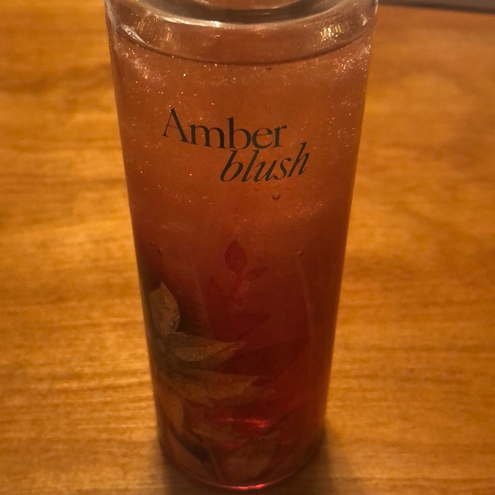 Amber blush